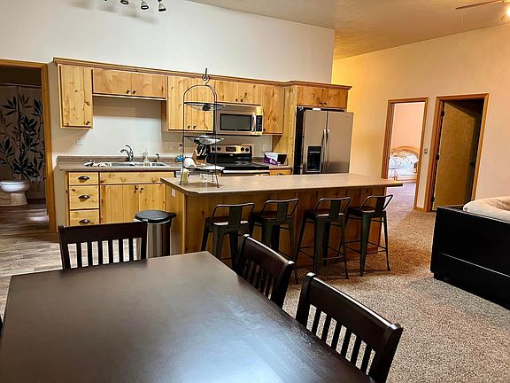 Fully equipped kitchen with high quality home appliances