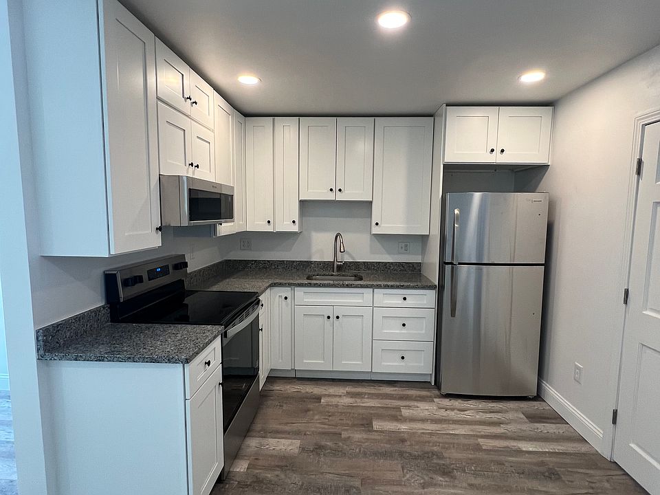 1st image of 309 Main St #1