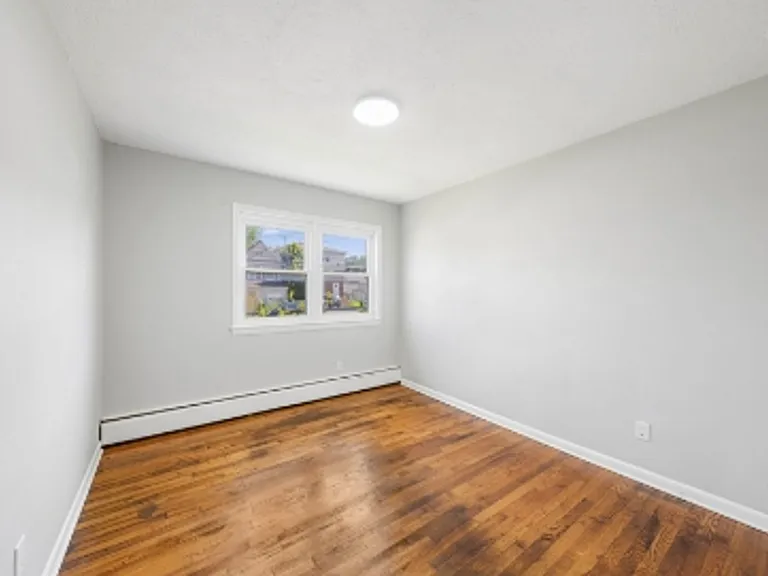 1213 Roselle St — Photo 9