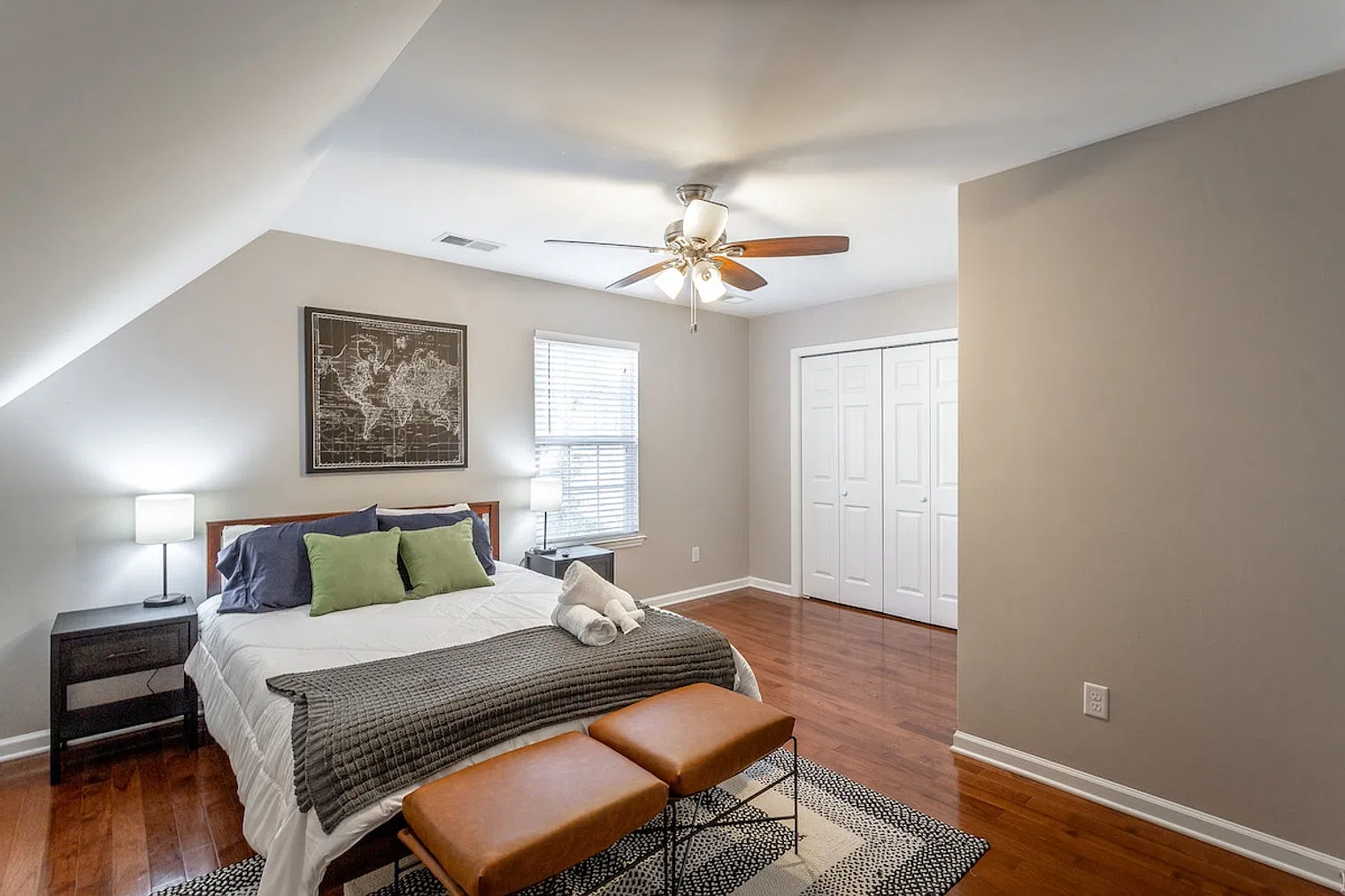 5 bed, 3.0 bath, $9,477 — Photo 3