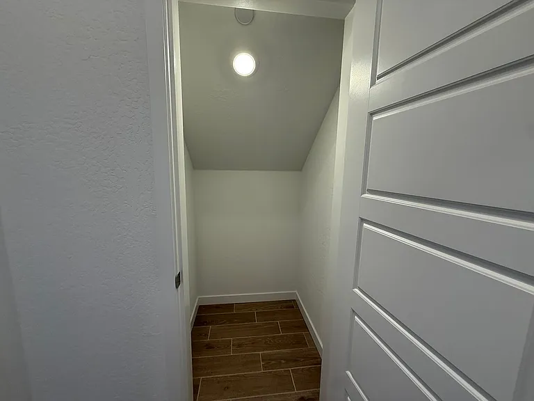1036 Fruitwood Ave — Photo 24