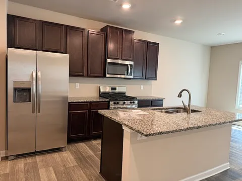 114 Auburn Depot Dr — Photo 4