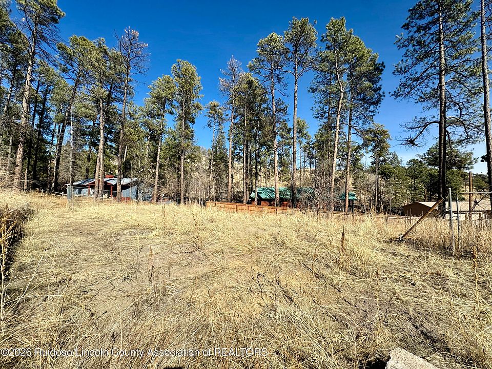 1st image of 204 Sequoia Dr