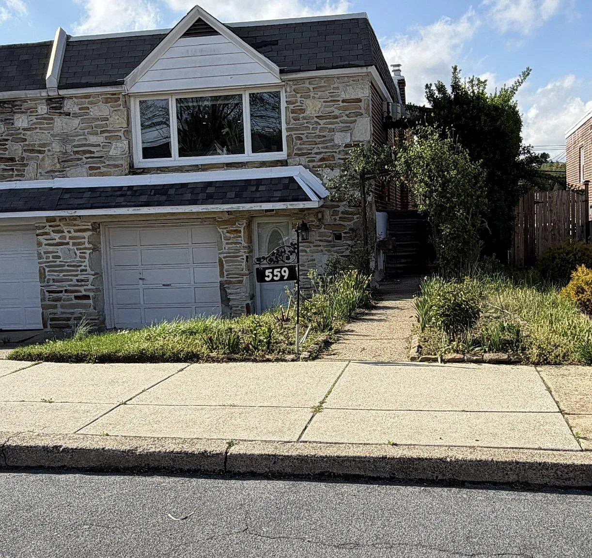 3 bed, 2.0 bath, 1117 sqft, $2,750 — Photo 1