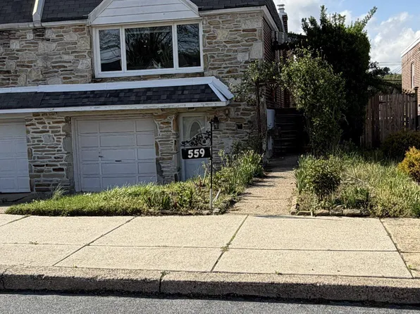 559 Wartman St, Philadelphia, PA 19128