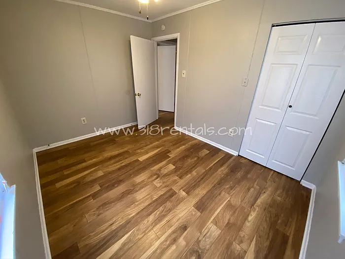 4612 Sullivan St — Photo 9