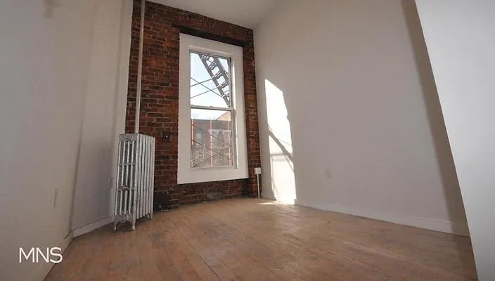 Rented by MNS | media 14