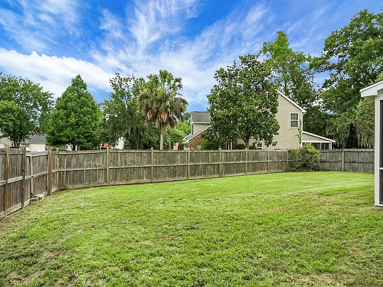 3274 Middleburry Ln — Photo 59