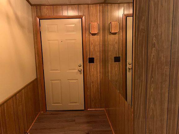 5th image of 269 Dartmoor Dr