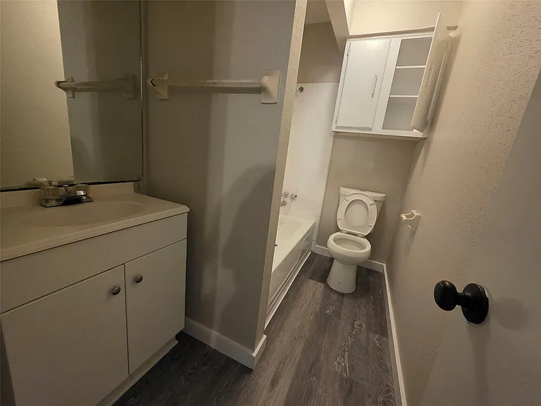 12740 Shannon Hills Dr — Photo 7
