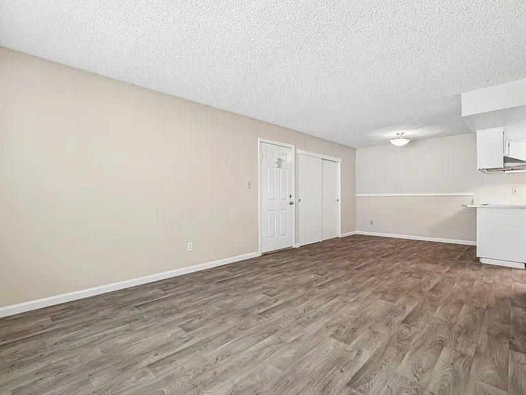 Northridge Terrace Apartments at 4900-4948 Stamas Lane, Fair Oaks California — Photo 31