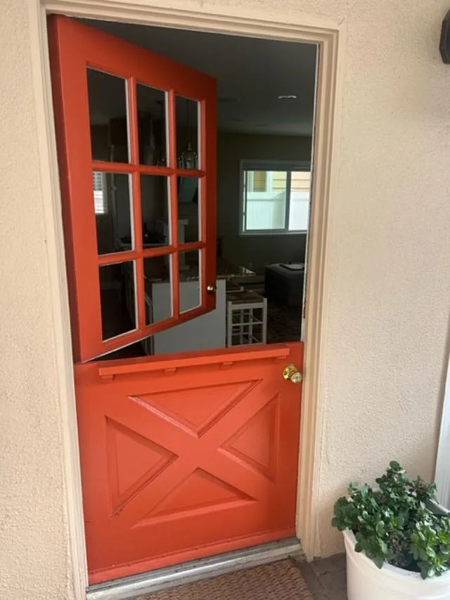 3 bed, 1250 sqft, $5,950 — Photo 3