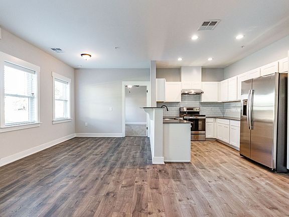 4th image of 807 N Oneil St #101