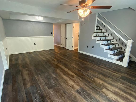 Living Room / Dining Area