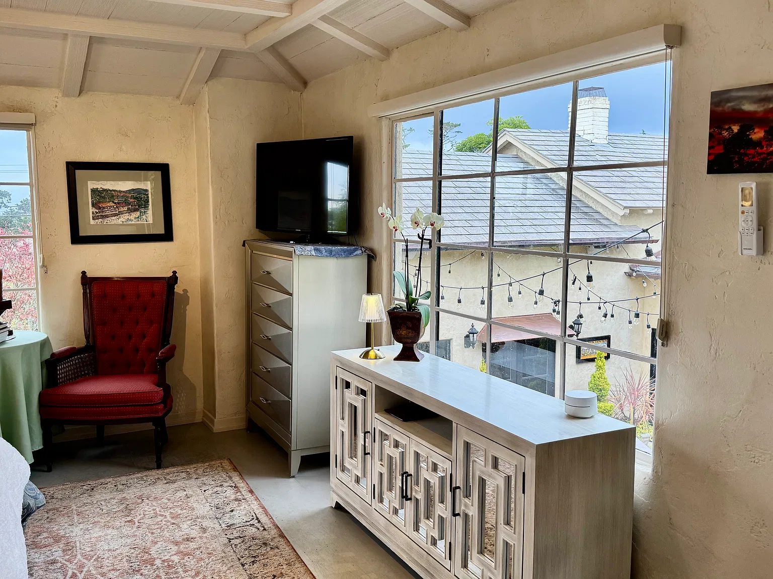 Studio, 440 sqft, $2,975 — Photo 4
