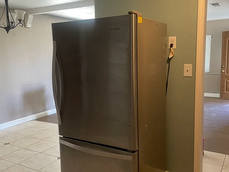 1409 Lindsay Dr — Photo 10