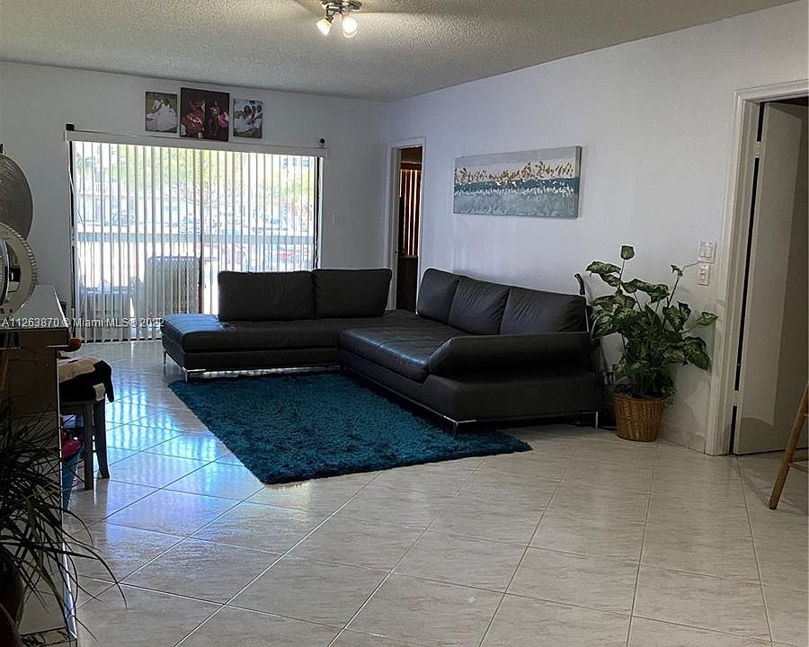 Hallandale Gardens Condominiums Apartment Rentals Hallandale, FL Zillow