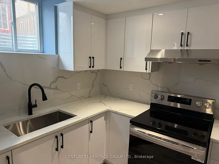118 Sunridge St — Photo 18