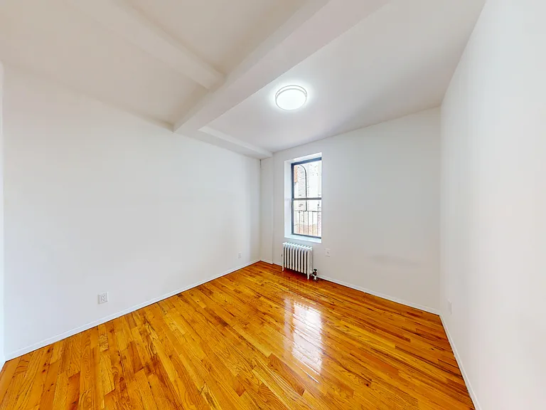 419 E 73rd St #6E — Photo 2