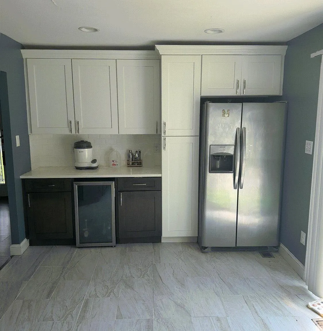 3 bed, 2.0 bath, 1200 sqft, $3,000 — Photo 2