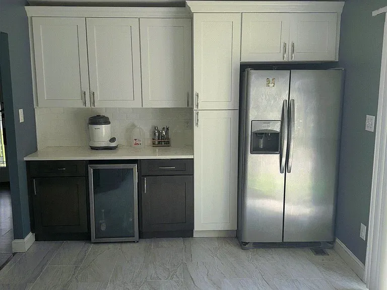 4 Patricia Ln — Photo 2