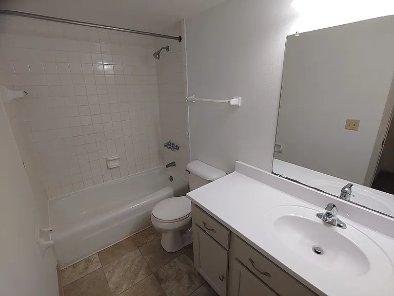 Heritage Apartments — Photo 52