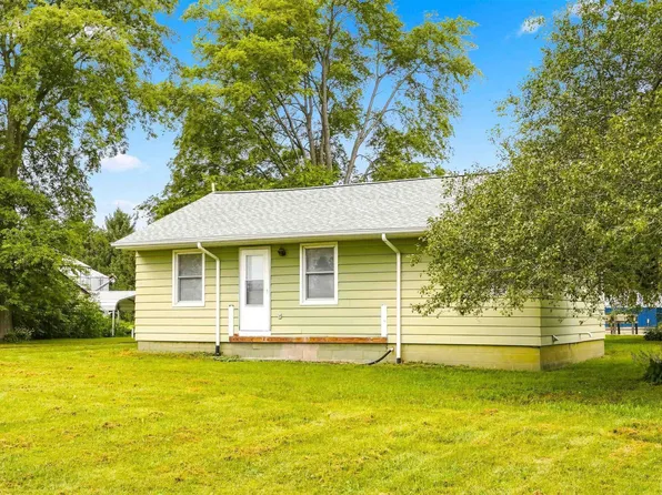 2071 140th St, Hazleton, IA 50641