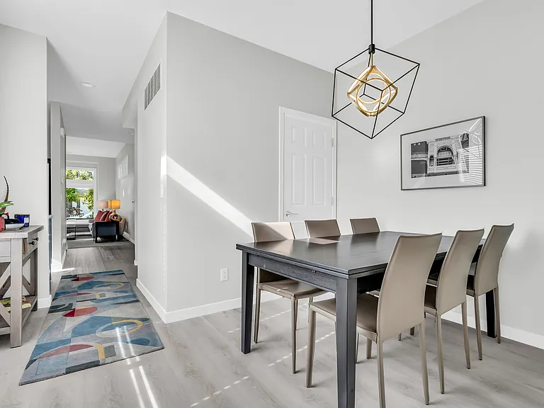 441 NE Alder St #2-1-2 — Photo 11