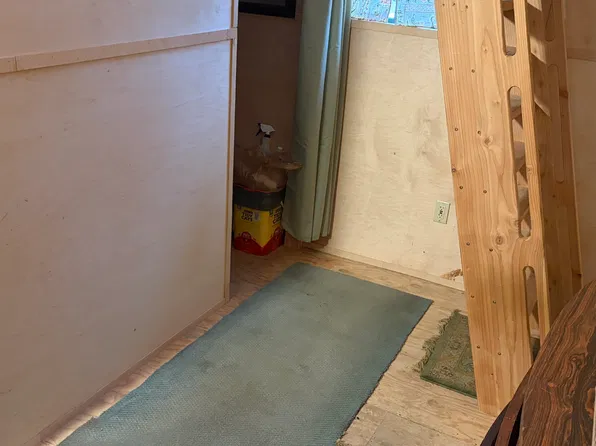 2770 Freeman Rd, North Pole, AK 99705