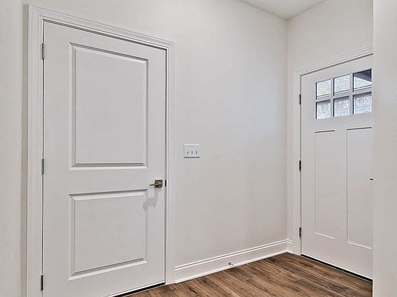 3rd image of 336 Turnberry Ct