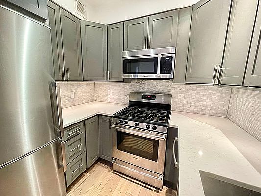 1st image of 361 E 50th St APT 4F
