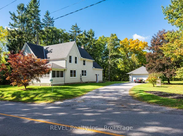 1629 Gregory Rd, Saint Catharines, ON L2R 6P9