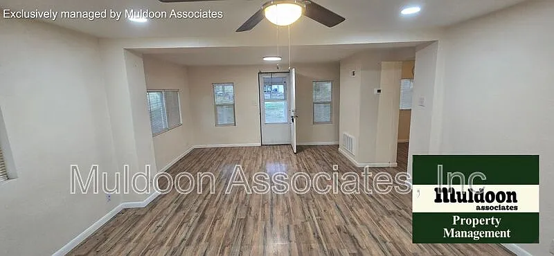 2 bed, 1.0 bath, 1094 sqft, $1,350 — Photo 2