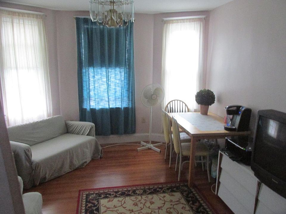 2nd image of 21 Montfern Ave #3