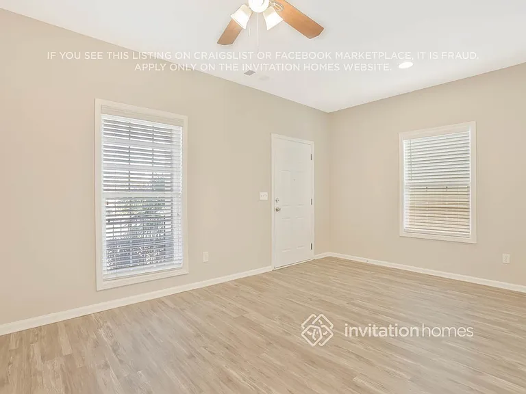 3851 Lake Sanctuary Way — Photo 2