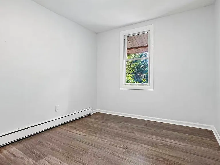 219 Seaman St #1 — Photo 7
