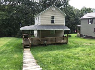 140 Klimkos Rd, Clune, PA 15727