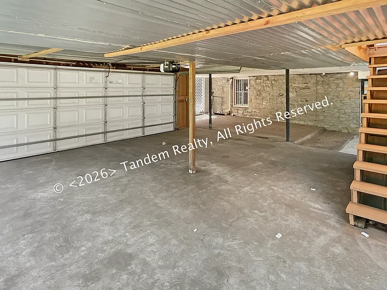 2228 Ashwood Ave #B — Photo 26