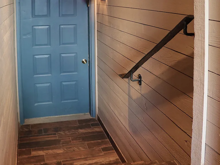 Heated breezeway from attached garage