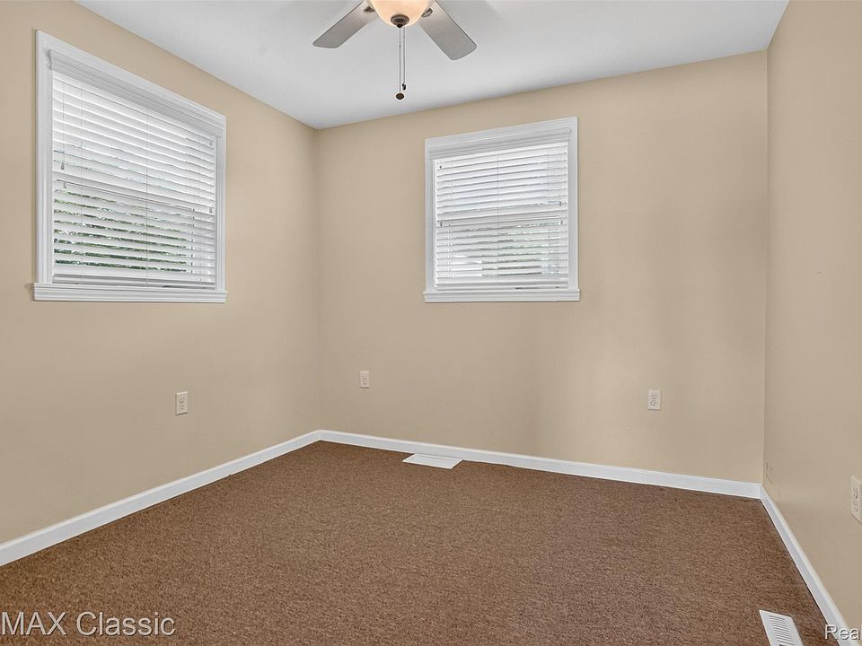 9385 Mandon Rd, photo 21