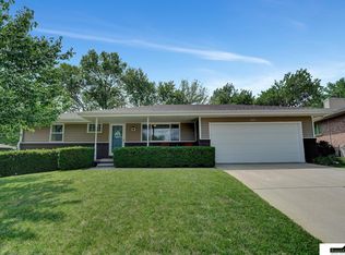 1525 Irving St, Lincoln, NE 68521