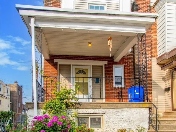 2442 S Milan St, Philadelphia, PA 19153