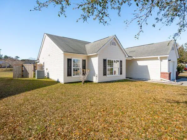 5020 Holdsworth Dr, Summerville, SC 29485