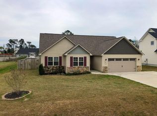 203 Brice Ct, Hubert, NC 28539