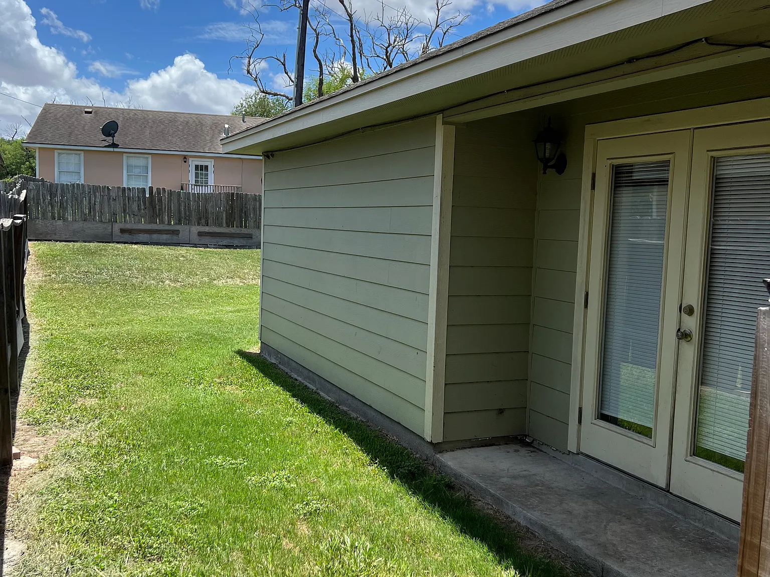 2 bed, 1120 sqft, $1,400 — Photo 3