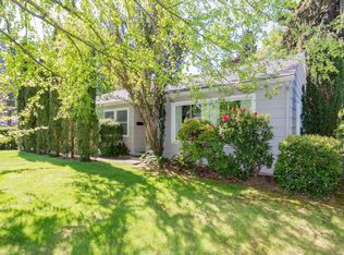 707 SE M St, Grants Pass, OR 97526