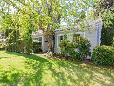 707 SE M St, Grants Pass, OR, 97526