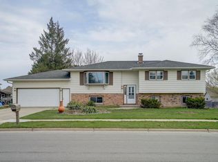 845 S Perry Pkwy, Oregon, WI 53575