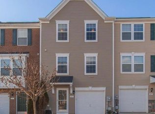 25 Appalachian Ct, Falling Waters, WV 25419