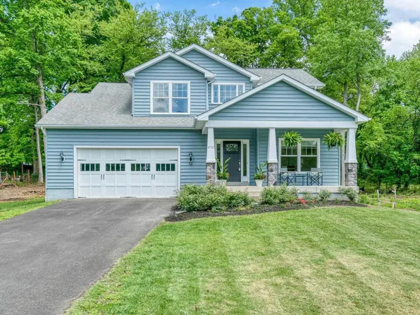 8732 Redman St, Springfield, VA 22153